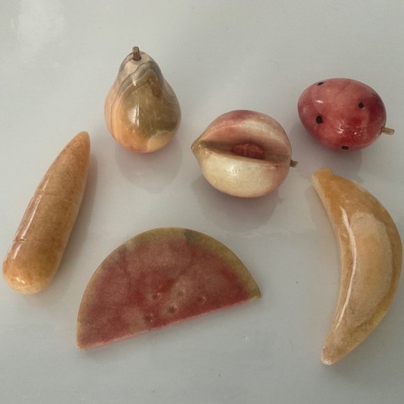 6 PIECES OF VINTAGE ALABASTER ONYX MARBLE FRUIT MCM - Picture 2 of 9